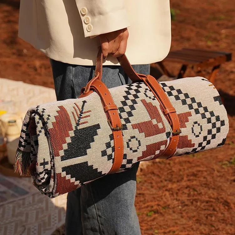 Picnic Blanket Tassels
