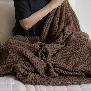 Cotton Knitted Blanket With Tassel